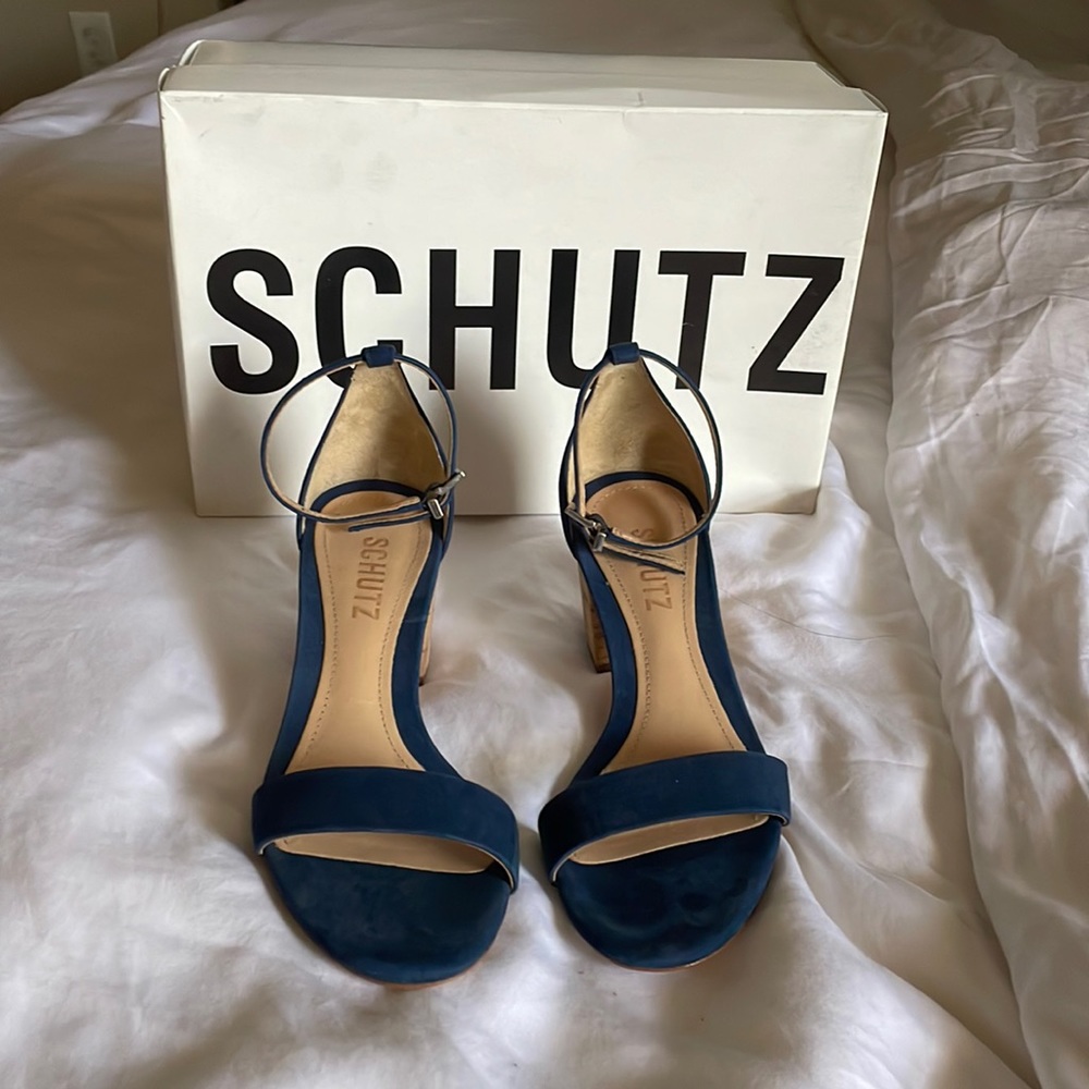 Schutz size 6 heeled sandals